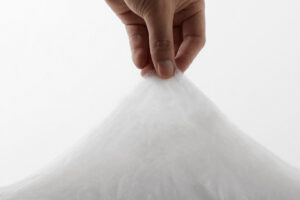 扒开户外睡袋看内在填充